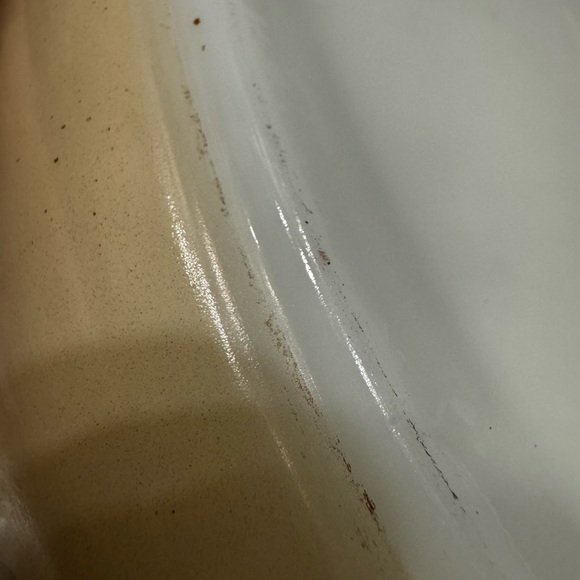 Vintage Pyrex Golden Hearts 2.5 Quart Casserole with Glass Lid Made In USA - Picture 6 of 13